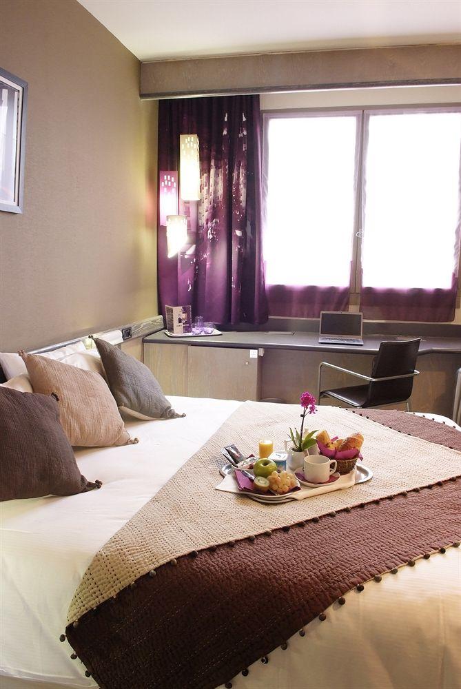 Hotel Gratte-Ciel Ariana Villeurbanne Buitenkant foto